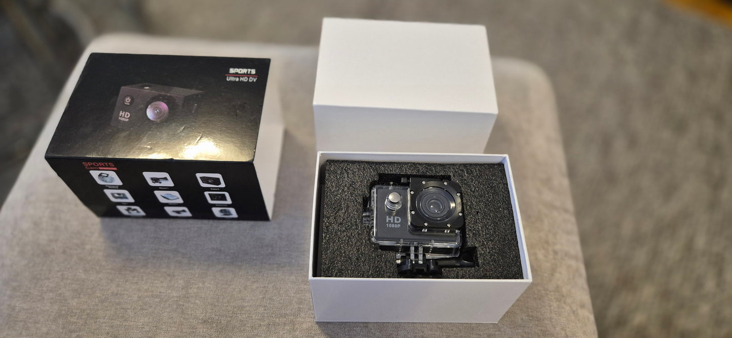 1080P HD champagnefärg actionkamera med Tillbehör – För alla dina äventyr